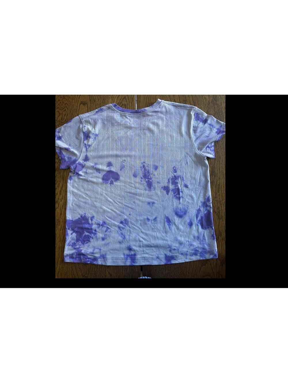 Lululemon Women’s Purple Tie-Dye Athletic T-Shirt